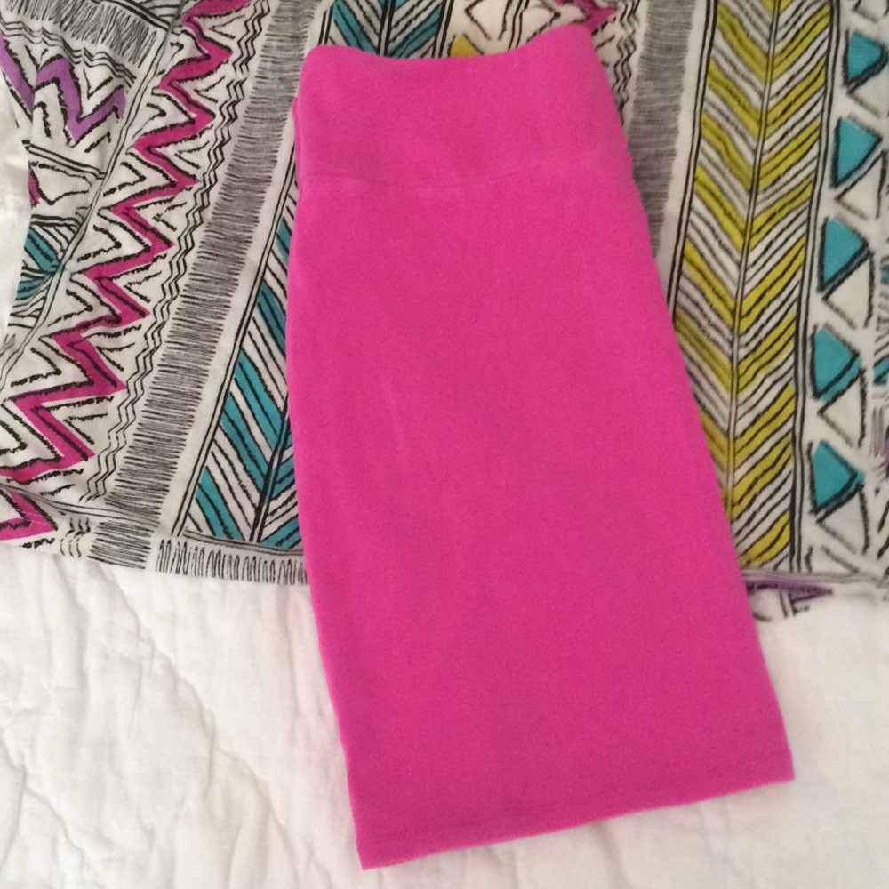 AEO  pink Bodycon skirt small nwot